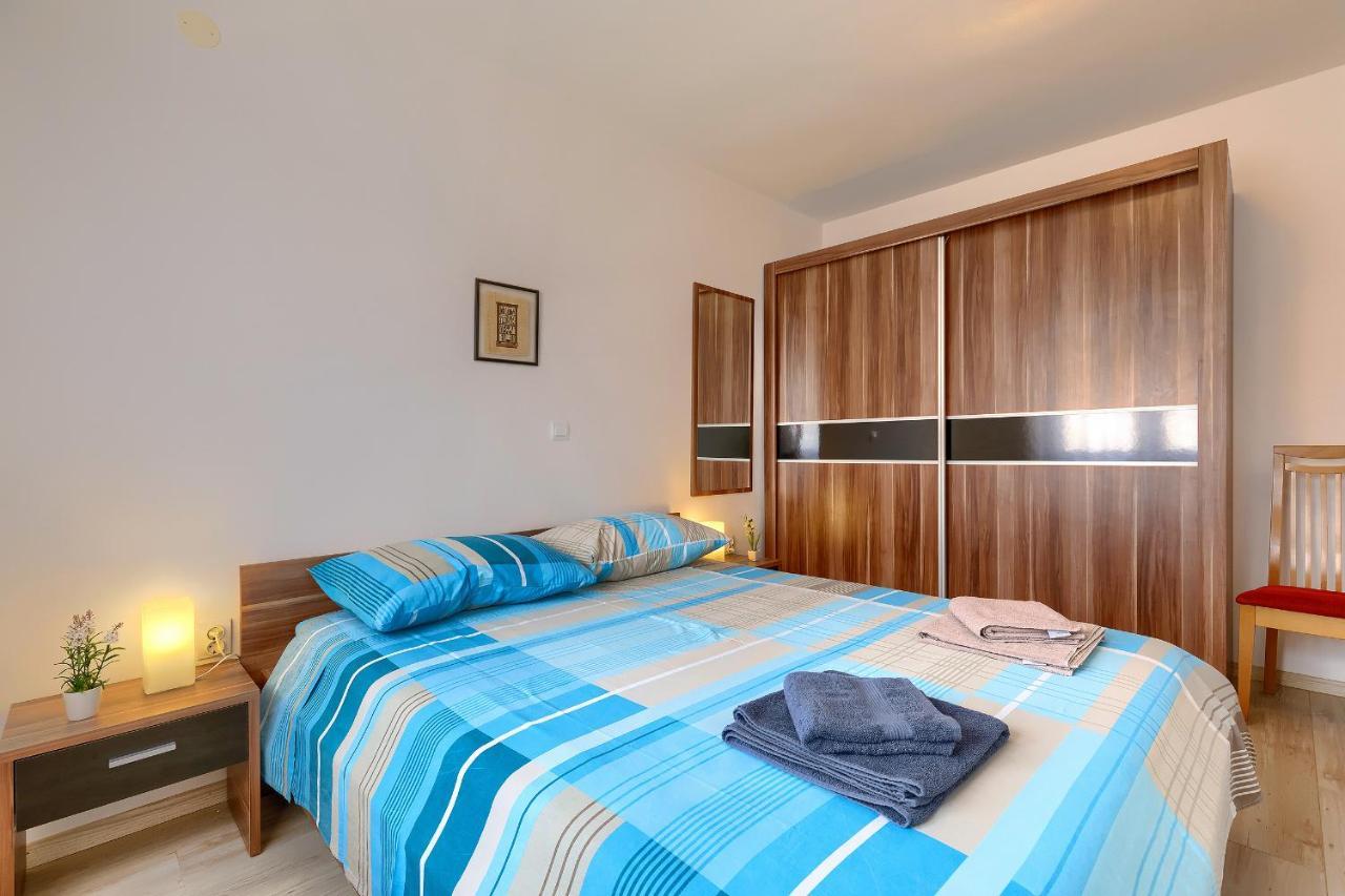 Stylish Flats With Two Bedrooms In פרמנטורה מראה חיצוני תמונה