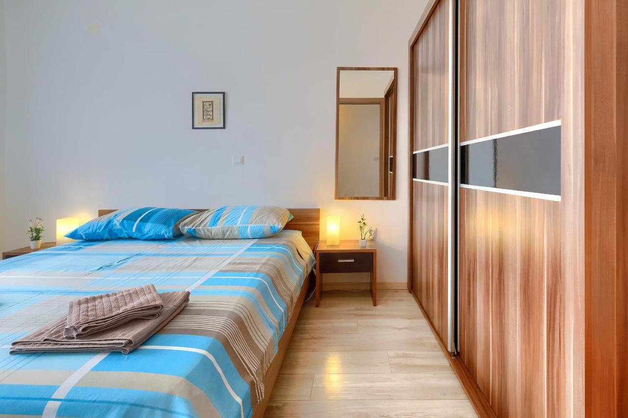 Stylish Flats With Two Bedrooms In פרמנטורה מראה חיצוני תמונה